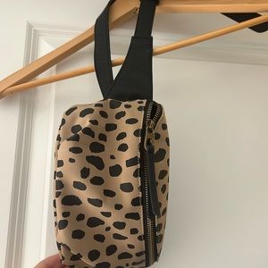 University, thread, fanny pack